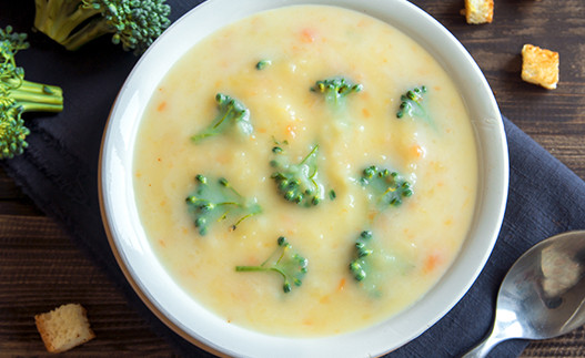 bowl of cream of broccoli soup