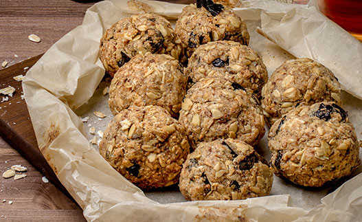 Oat Snack Cakes in a bowl