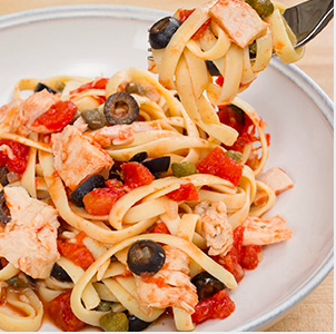 Neopolitan Tuna Fettuccine in a bowl