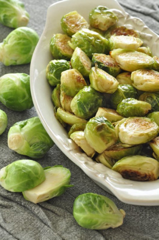 roasted brussels sprouts in a bowl